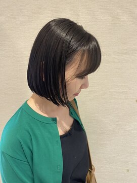 ケンジ 横須賀中央(KENJE) ぷつんとボブ×暗めオリーブカラー