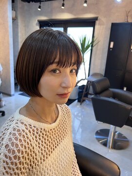 ウィローズ(WILLOW'S) 大人可愛いひし形ハンサムショートボブ前下がり