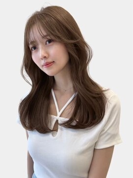 ユーフォリア 渋谷グランデ(Euphoria SHIBUYA GRANDE) レイヤーカット　顔まわりカット　ヘーゼルベージュ