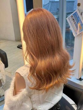 インク サカエ(inq sakae) レイヤーカット/アプリコットブロンド