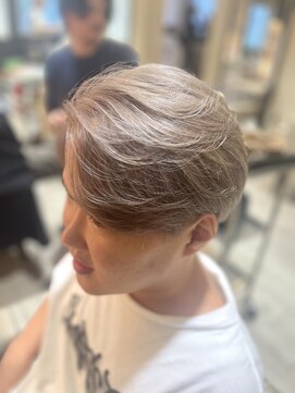 トリコ 梅田茶屋町店(trico) ミルクティーベージュ