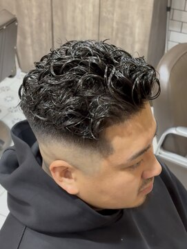 グルーマーズトウキョウ(GROOMER/S TOKYO) men's/波巻きツイストスパイラル/リバースセンターパート