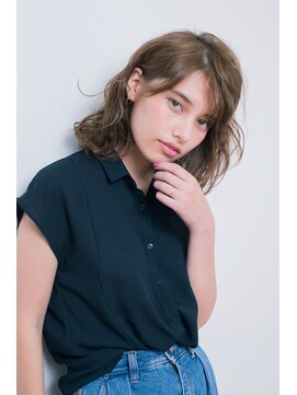 アリュール(Allure) ミディアム