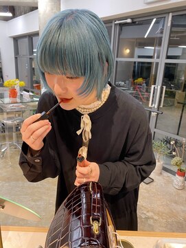 ユー(yew) ターコイズカラー×ウルフ