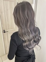ヘアスピリッツアンクス(Hair Spirit anx) モノトーングレージュのハイライトカラー