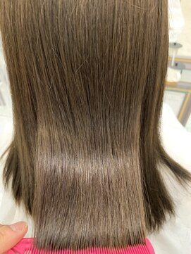 エスカーラ 表参道(THE ESCALA) @m_ayu/ラベンダーグレージュ/大人かわいいヘア/タビラマユミ