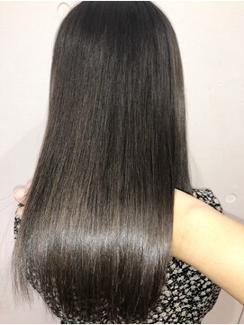 クララ オカヤマ(CLALA Okayama) 黒髪×酸熱トリートメント＝美艶髪