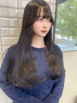 リリー(Lilley) (lilley内堀)顔まわりカット×レイヤーカット×グレージュ