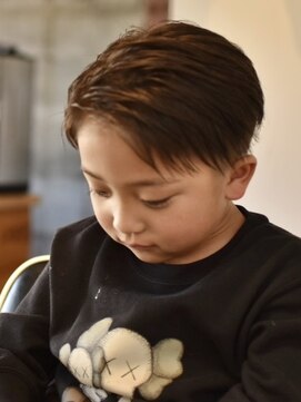 リム メンズヘア(LIM men's hair) 艶感スパイキーセンターパート【キッズカット/メンズヘア】