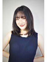 オグジュアリー 表参道(aux.) 雰囲気あるミディアムレイヤー