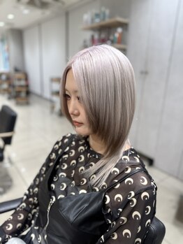 アッシュ 高幡不動店(Ash)の写真/色落ちを楽しめるブリーチデザイン、最新のケア剤、薬などベストな配合のカラーをご提供【高幡不動/日野】