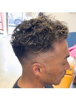 アイリュウヘアー 高崎井野(airyu hair)&nbsp;宮城リョータ風パーマ×ゴールドメッシュ