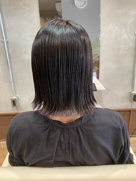 フープ 川越(hoop) 艶めく、ダークボブ