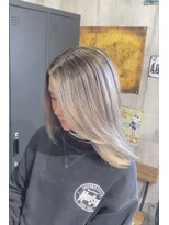 ヴェロニカ バイ ソル(Veronica by SOL)&nbsp;シャドウルーツ