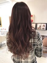 アウラ(aura) やわらかピンクベージュで大人かわいいヘアに◎