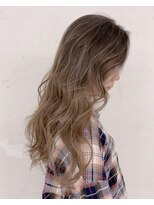 ゼン(Zen.) ベージュ×ハイライト