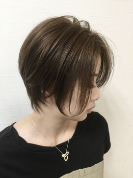 ヘアートルウィ(HAIR Tleu'i) 大人可愛い前下がりショート