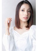 ツートンカラーアップバングミディアムボブZ川口20代30代40代