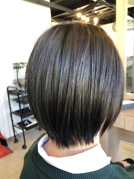 ブルービー(Blue Bee) 耳かけショート