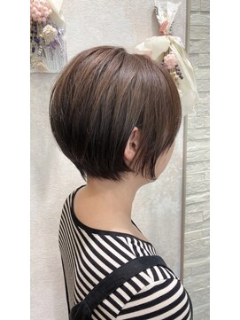 オラ ボーテ(Aura Beaute) 30代40代50代大人かわいい オフィス ショートスタイル
