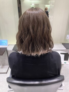 リー 尼崎(Lee) スモーキーアッシュボブ