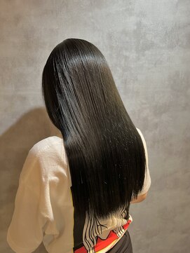 エクボ(ekubo.) 髪質改善/アッシュグレージュ/ロング/透明感カラー/銀座