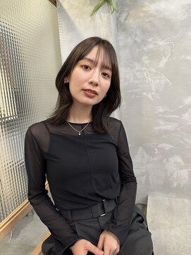 ヒュージ 三軒茶屋(huge) ミディアムヘア×オリーブカラー_髪質改善トリートメント_韓国