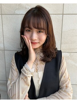 ブラン(Le BLANC) 【石崎 枝里】ミディアムウルフスタイル