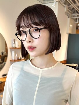 ノイカーム(noi Calm) 顔周りレイヤーカットグレージュカラーくびれボブショートカット