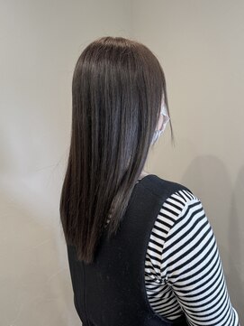 ラヴィン(LOVIN’) アッシュ/暗髪/透明感カラー