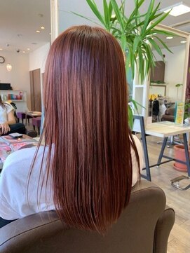 キレイにまとまるロングヘアー♪