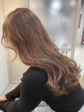 シダ(sida SAIIN) 20代30代オレンジベージュ柔らかいカラー