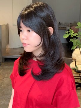 テテ(tete.) 簡単再現20代30代おすすめワンカールレイヤー×顔まわりカット