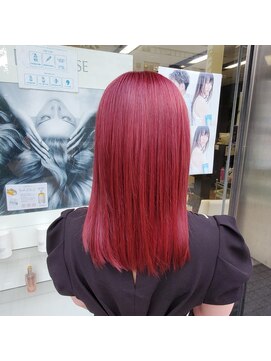 アッシュ 横浜店(Ash) 鮮やかなチェリーーレッド★推しカラー