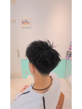 エルエフェ(EL JEFE) 【ツイストパーマスタイル】［東中野］［落合］［床屋］