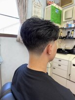 デザミ(Des Amis) センターパート×テーパーフェード