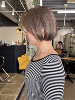 イースエモーション(ease et motion)&nbsp;【天神.大名.今泉】重めボブ透明感モカグレージュ