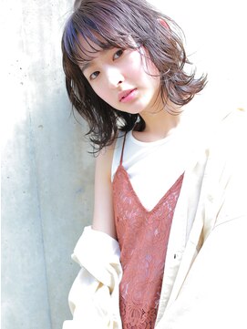 ラボ(Ravo) [Ravo]＊外ハネレイヤーボブ＊THROWカラー