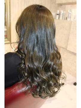 エデン トリートメントサロン 難波店(EDEN) カーキアッシュ/グリーン/シルバー/うる艶髪に髪質改善/20代30代