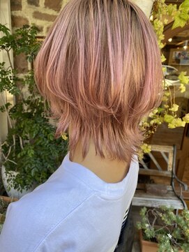 サクラテッセン(sakura tessen) ピンクカラー×ウルフカット