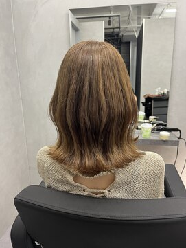 ファイブバイジエクト 堀江(FIVE by The Ect) ミルクティーベージュ×くびれボブ×ことりベージュ☆