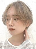 無造作ほつれ感うざバングハイトーンハンサムショート