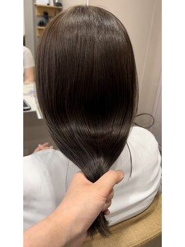 グロウ バイ フェイス(GLOW by face) 20代 30代 アッシュグレージュカラー 透明感カラー