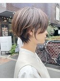 横顔美人大人ショート