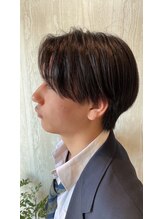 キューニーゴ(925) センター分けショート