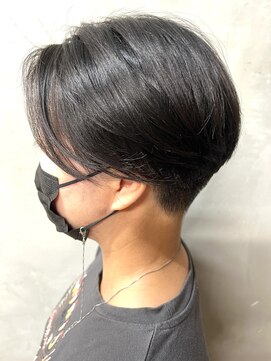 ベジータ(VEGETA) 女性刈り上げショート！