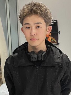 ルーシー(Lucy.) ブロンドボックスショート/ブリーチカラー