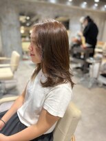 エッセ 大阪梅田茶屋町店(esse)&nbsp;柔らかさあるオリーブブラウンカラー