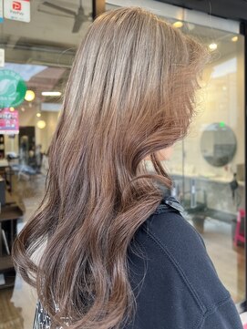 ラック 津田沼(LUCK) ベージュルーツカラー/津田沼/千葉/ハイトーン/ルーツカラー