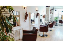 クッキー ヘアーアンドメイク(COOKIE Hair&Make)の雰囲気（落ち着いた店内☆リラックスしてお過ごし下さい☆）